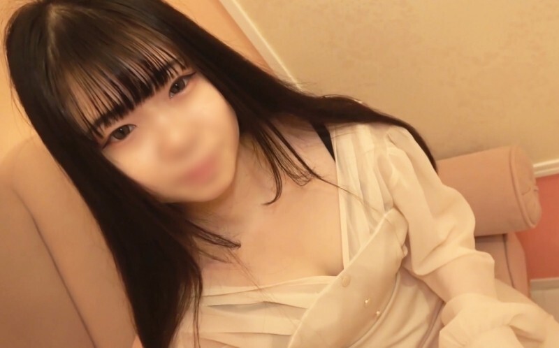 FC2-PPV-4712596 [Black hair x baby face] A short 150cm beautiful girl I met at a standing bar in Nakameguro ♡ I thoroughly enjoyed her soft and squish